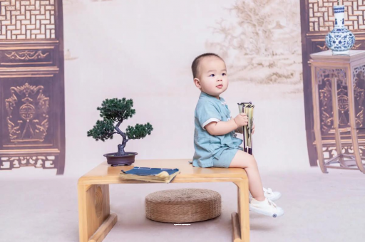 抚州宝宝几个月翻身才正常